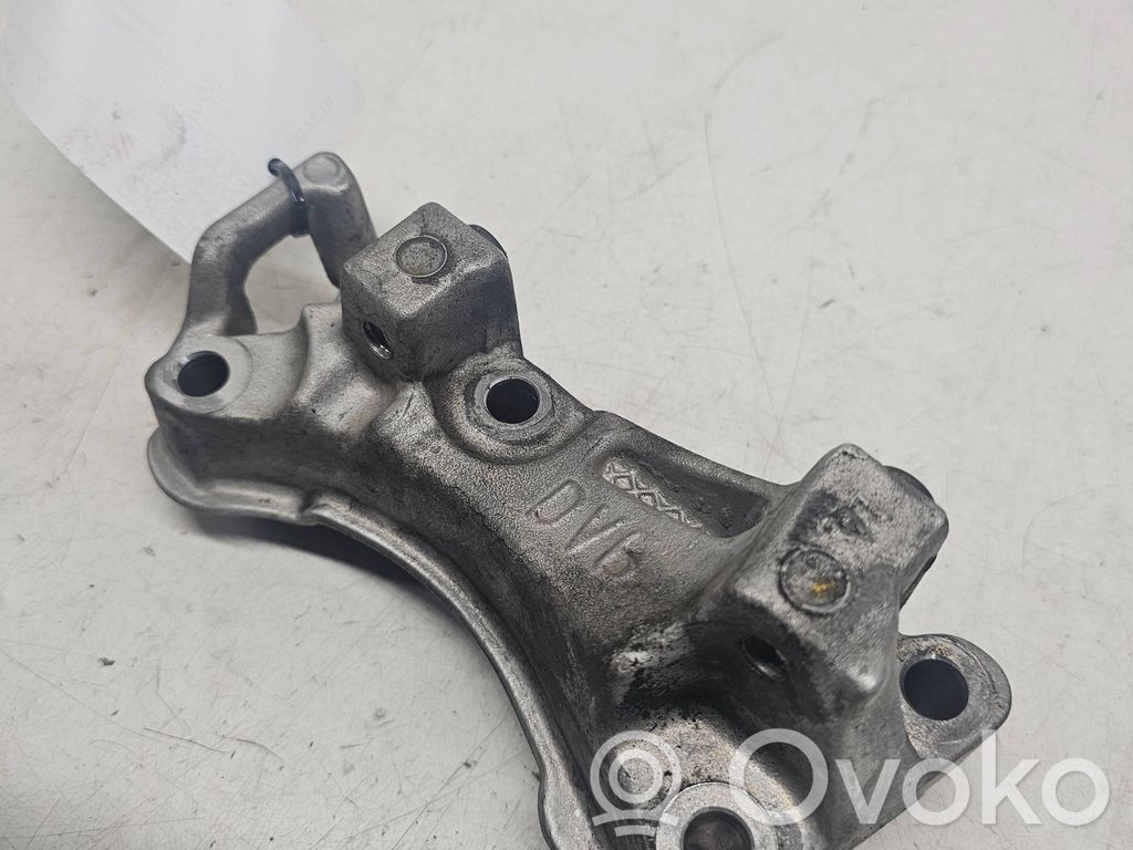 Peugeot 3008 I Engine mounting bracket 