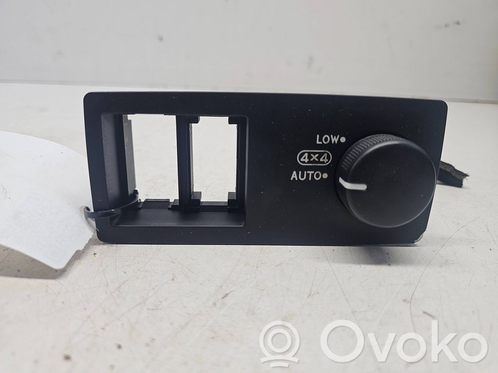 KIA Sorento Differential lock switch 