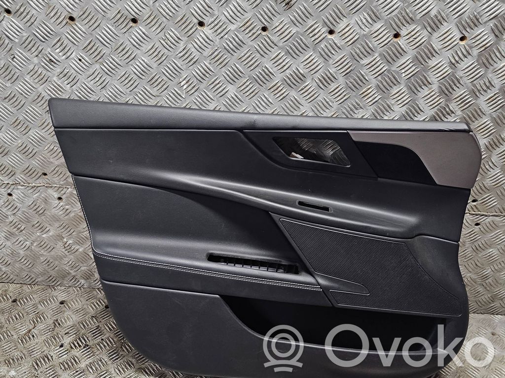 Jaguar XE Boczki / Poszycie drzwi przednich 