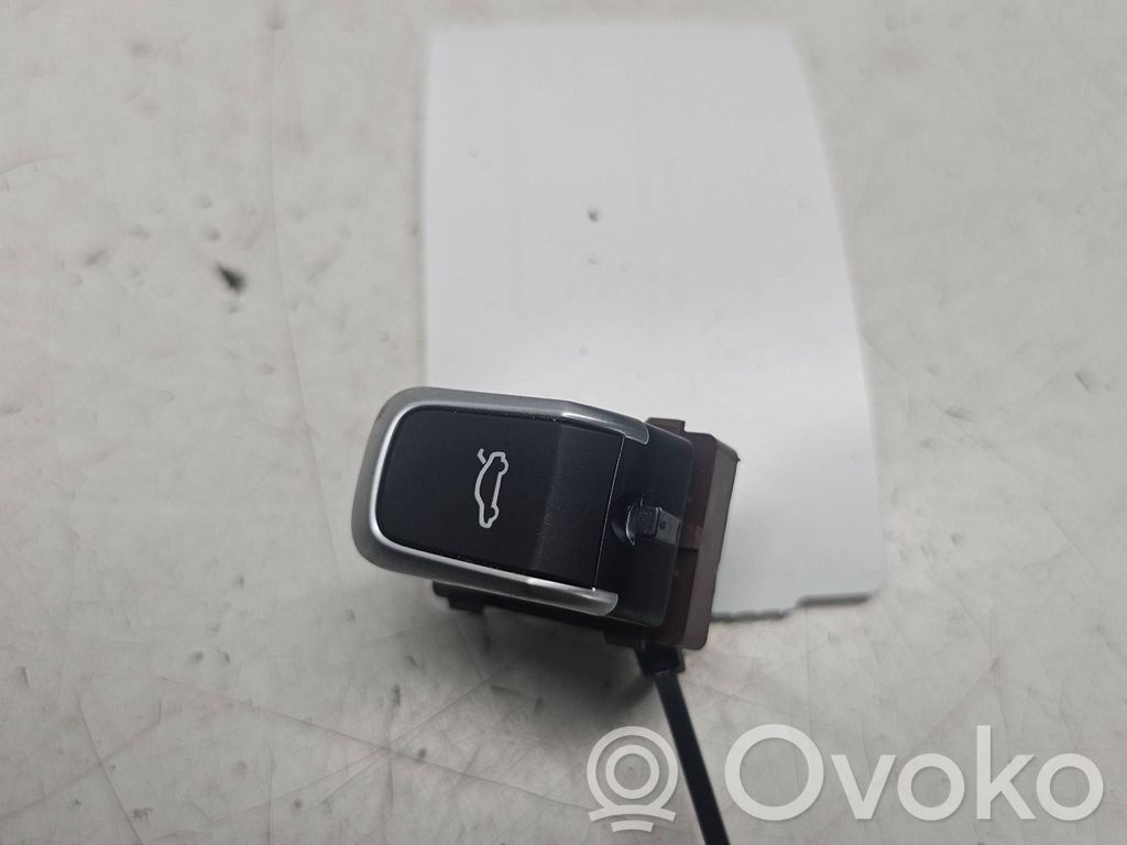 Audi A6 C7 Tailgate opening switch 