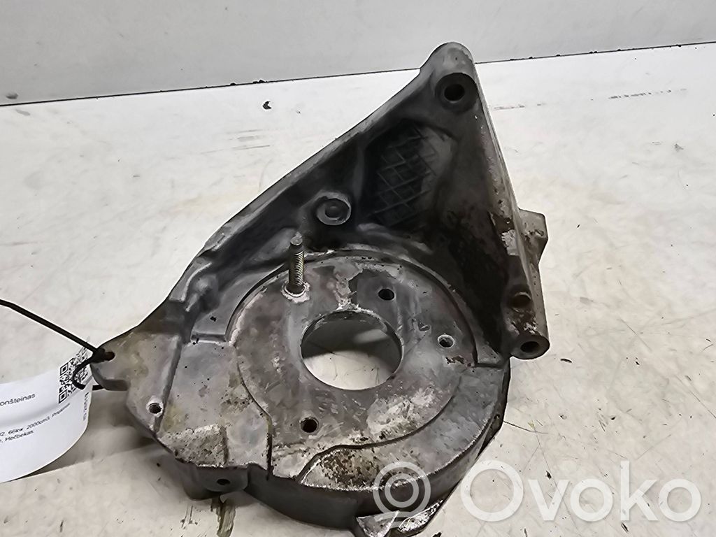 Engine mounting bracket   96389217