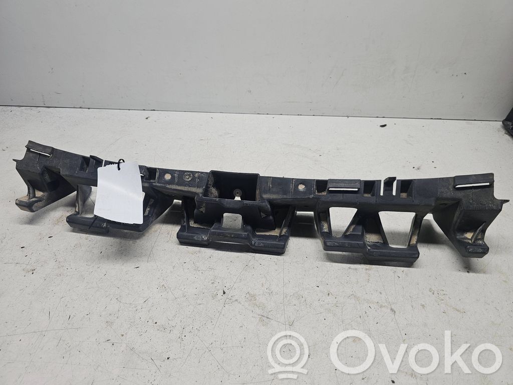 Renault Megane II Soporte de montaje del parachoques trasero 