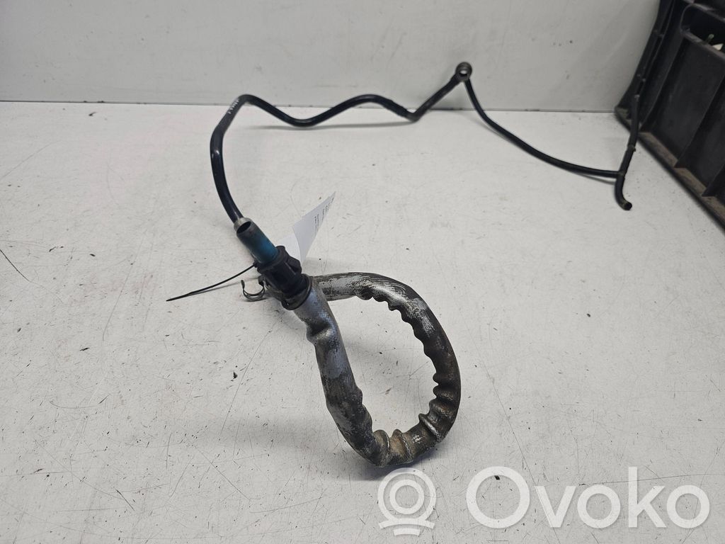 Opel Vectra C Przewód paliwowy 