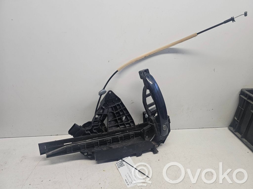 Ford Focus C-MAX Front door lock 
