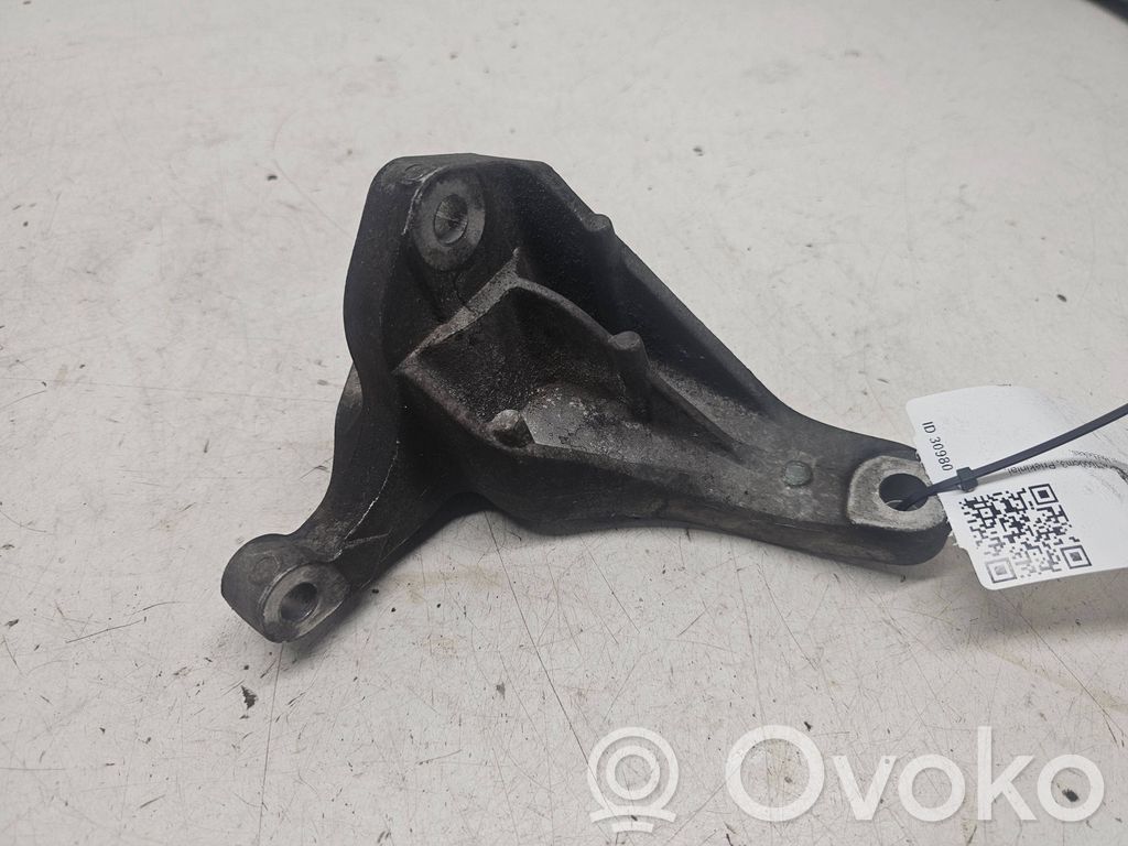 Ford Focus C-MAX Gearbox mounting bracket 