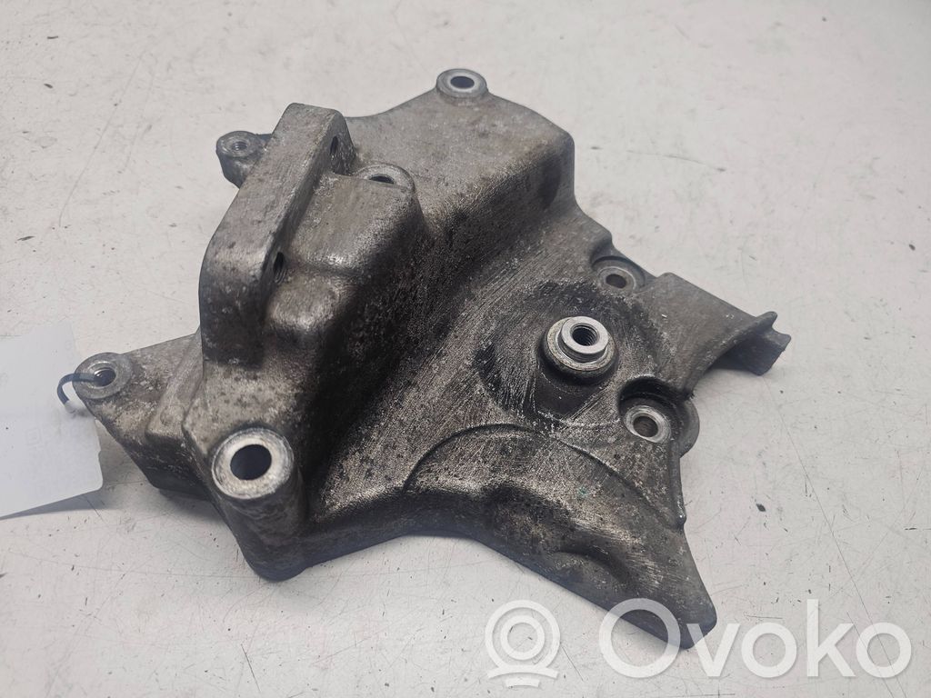 Opel Astra H Engine mounting bracket 