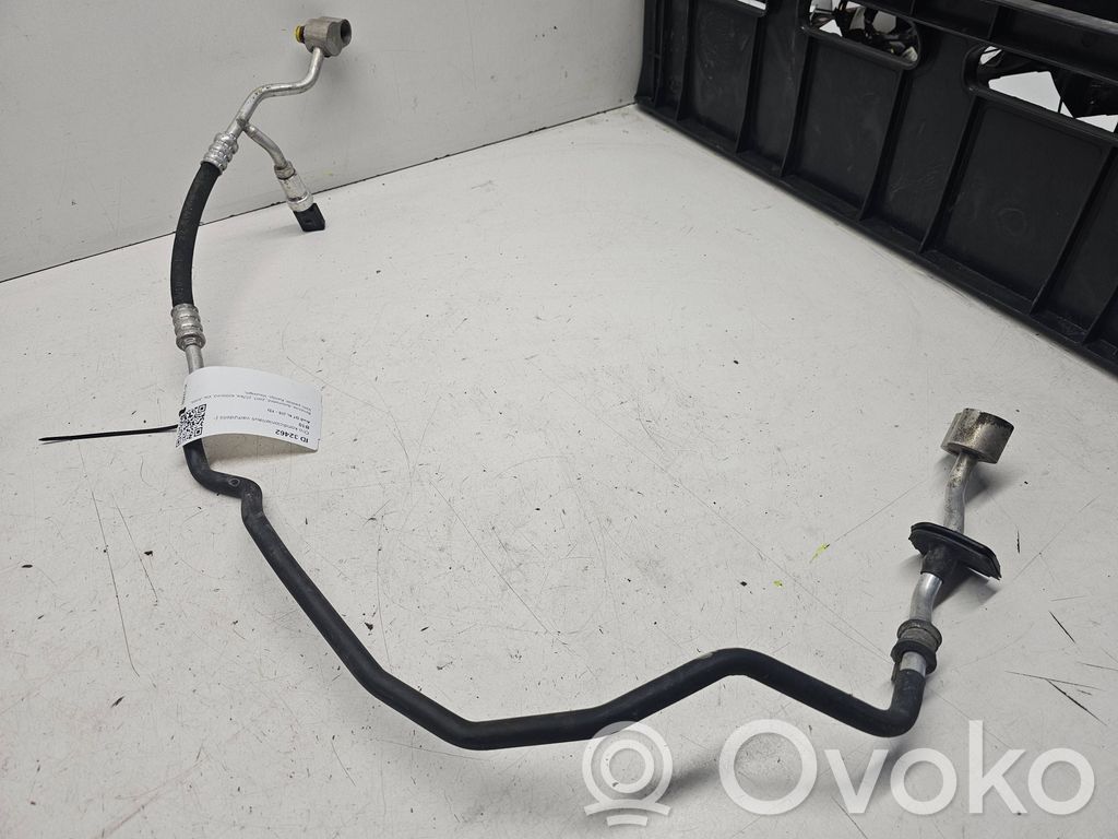 Audi Q7 4L Ilmastointilaitteen putki (A/C) 