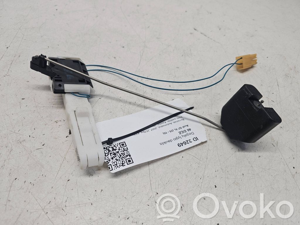 Audi Q7 4L Sensor de nivel de combustible 