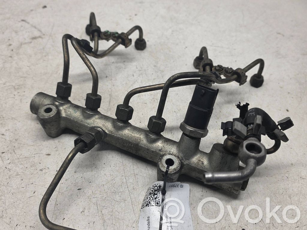 Opel Astra H Polttoainepääputki 