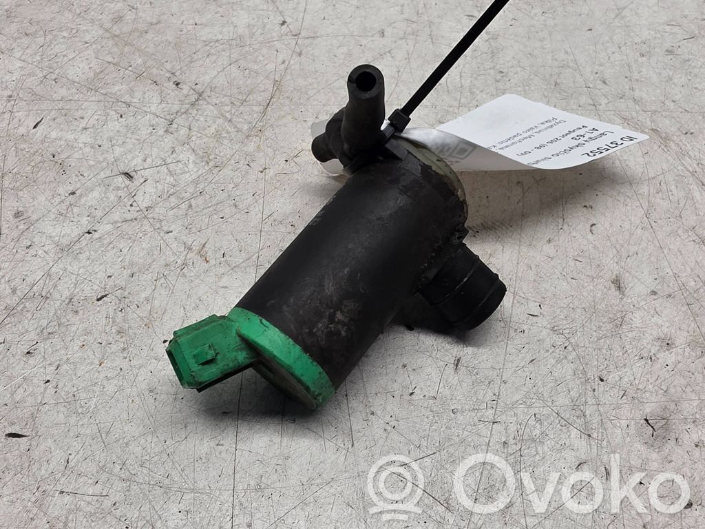 Peugeot 206 Windscreen/windshield washer pump 