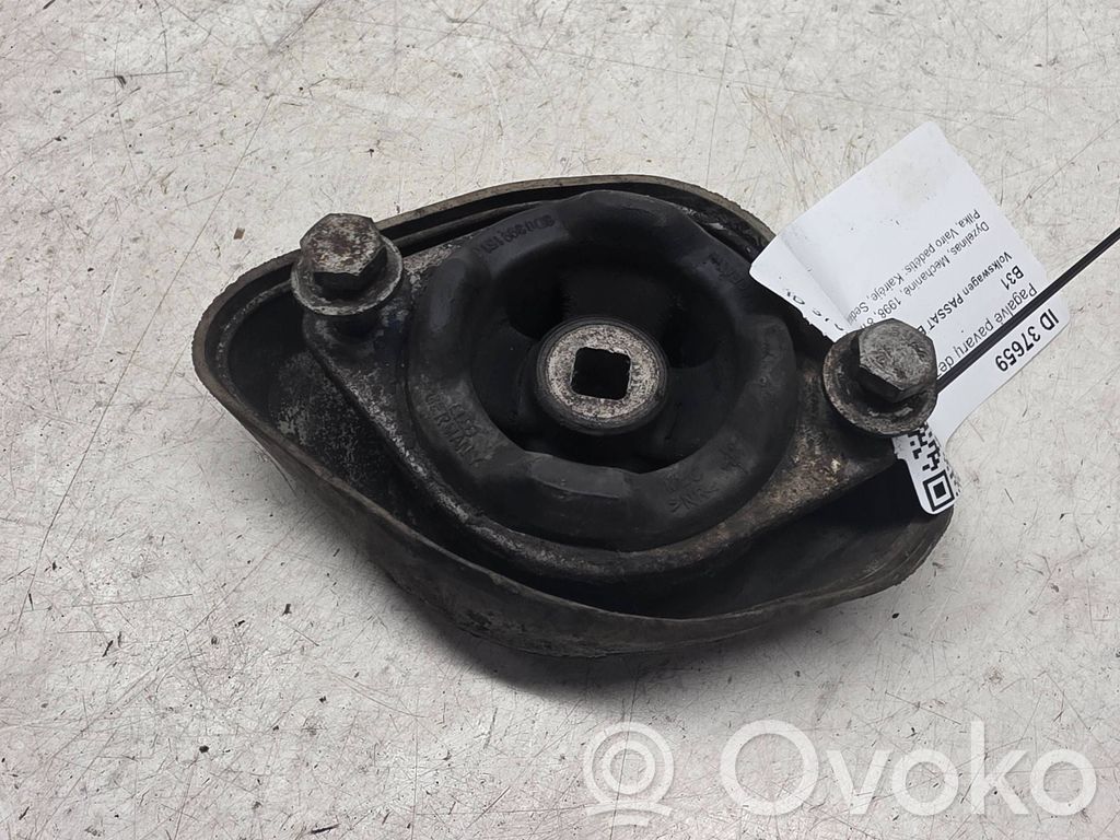 Volkswagen PASSAT B5 Gearbox mount 