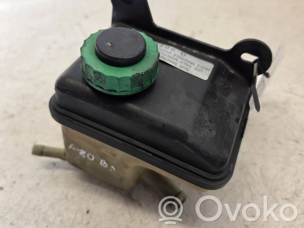 Audi 80 90 B3 Ohjaustehostimen nestesäiliö 