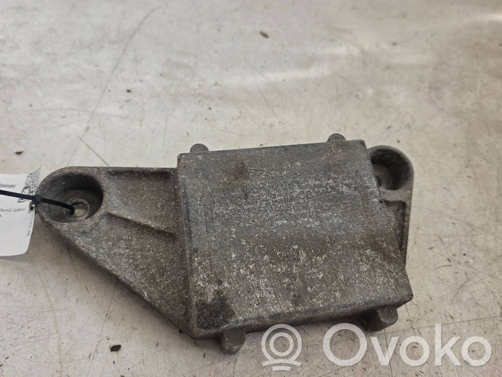 Jaguar XE Rear differential/diff mount bracket 