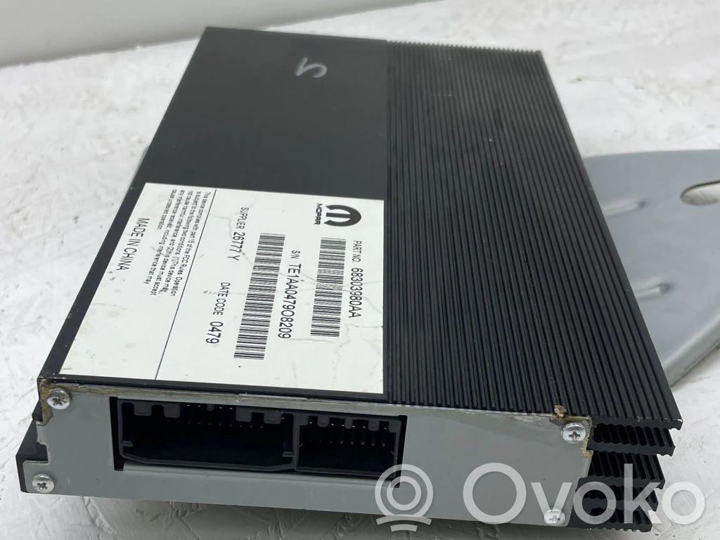 Skaņas pastiprinātājs   68303980AA