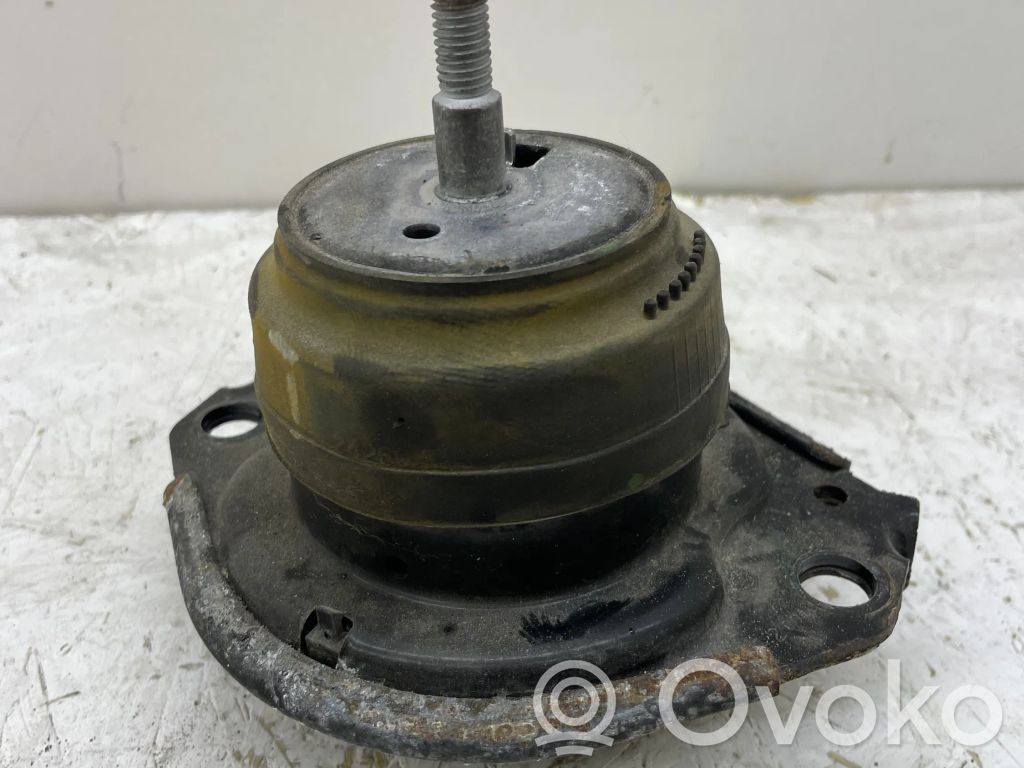 Variklio pagalvė   68252518AA,P68252518AA