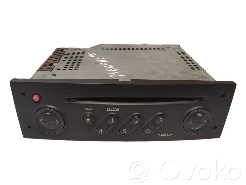 Renault Megane II Panel / Radioodtwarzacz CD/DVD/GPS 
