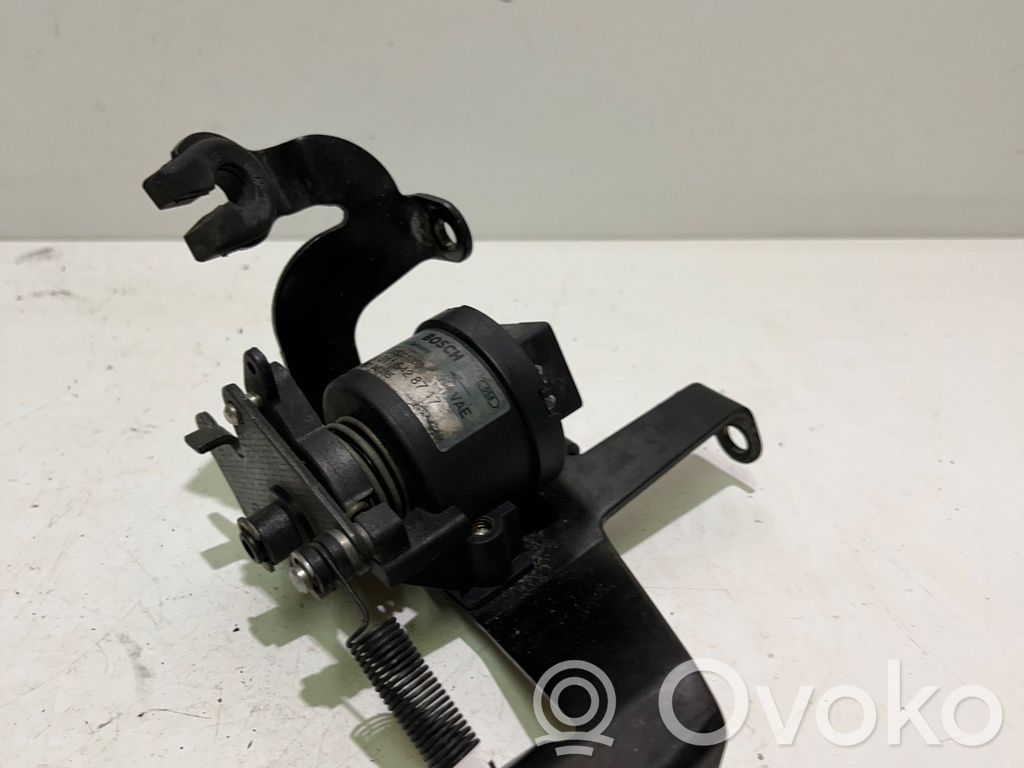 Mercedes-Benz E W210 Air pressure sensor 