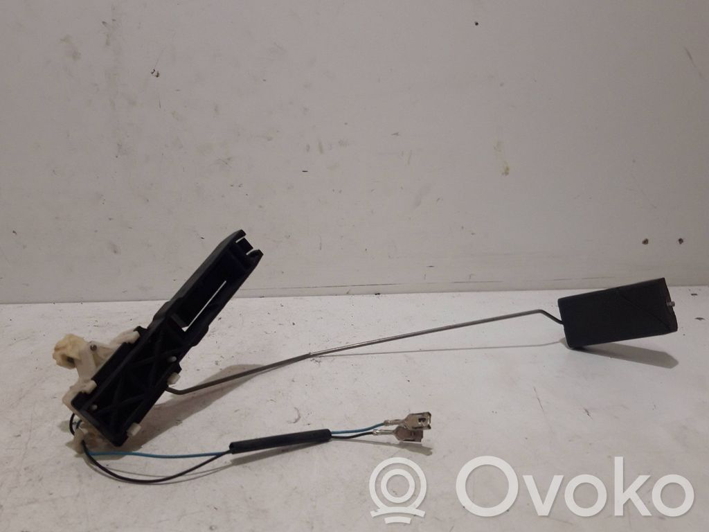 Audi A6 S6 C5 4B Sensor de nivel de combustible 