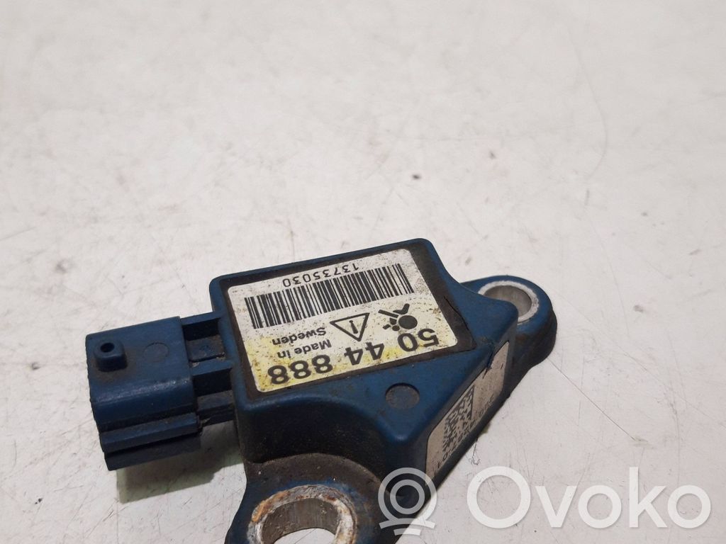 Saab 9-5 Airbag deployment crash/impact sensor 