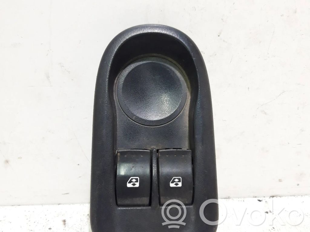 Renault Kangoo II Electric window control switch 