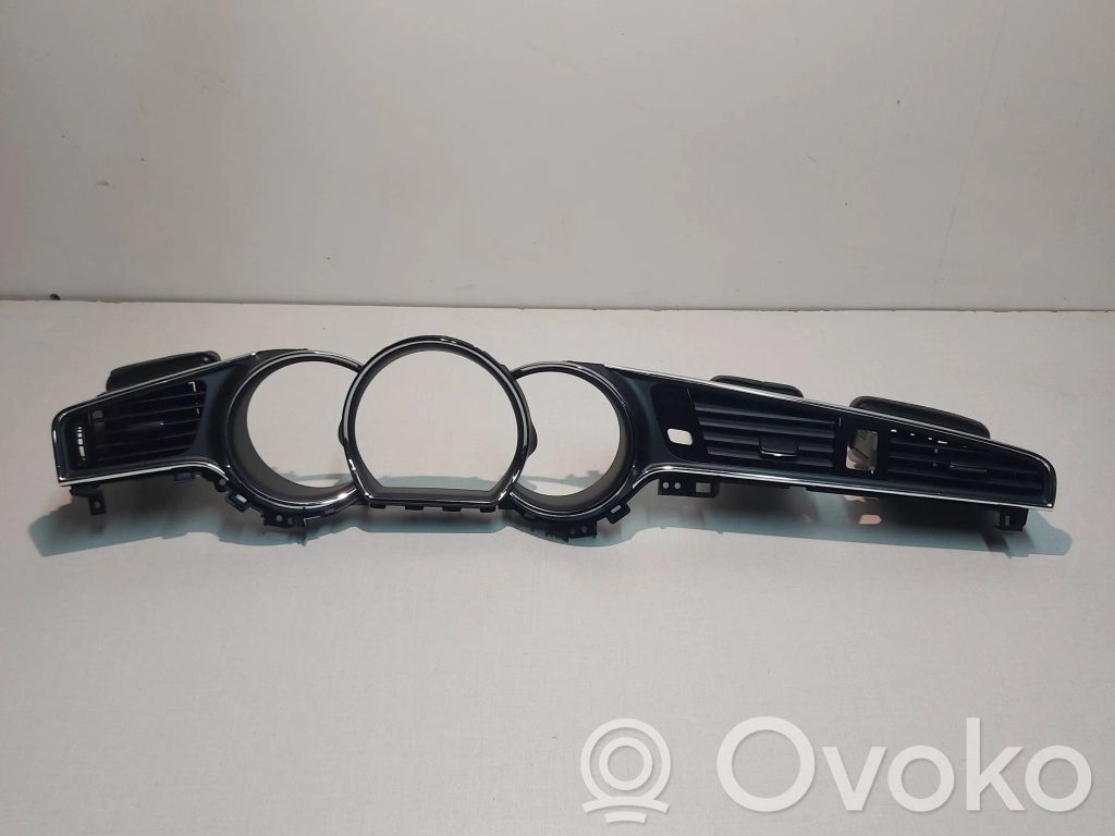 Dashboard trim   84832A2000
