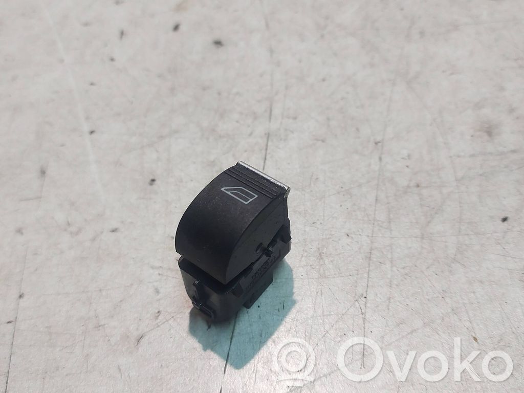 Ford C-MAX II Przyciski szyb 