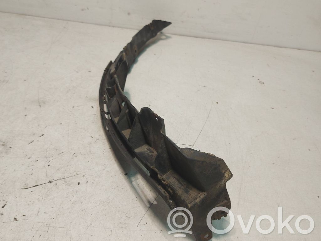 Rear bumper mounting bracket