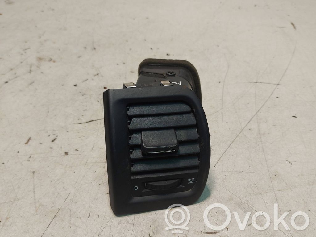 Skoda Fabia Mk2 (5J) Moldura protectora de la rejilla de ventilación lateral del panel 