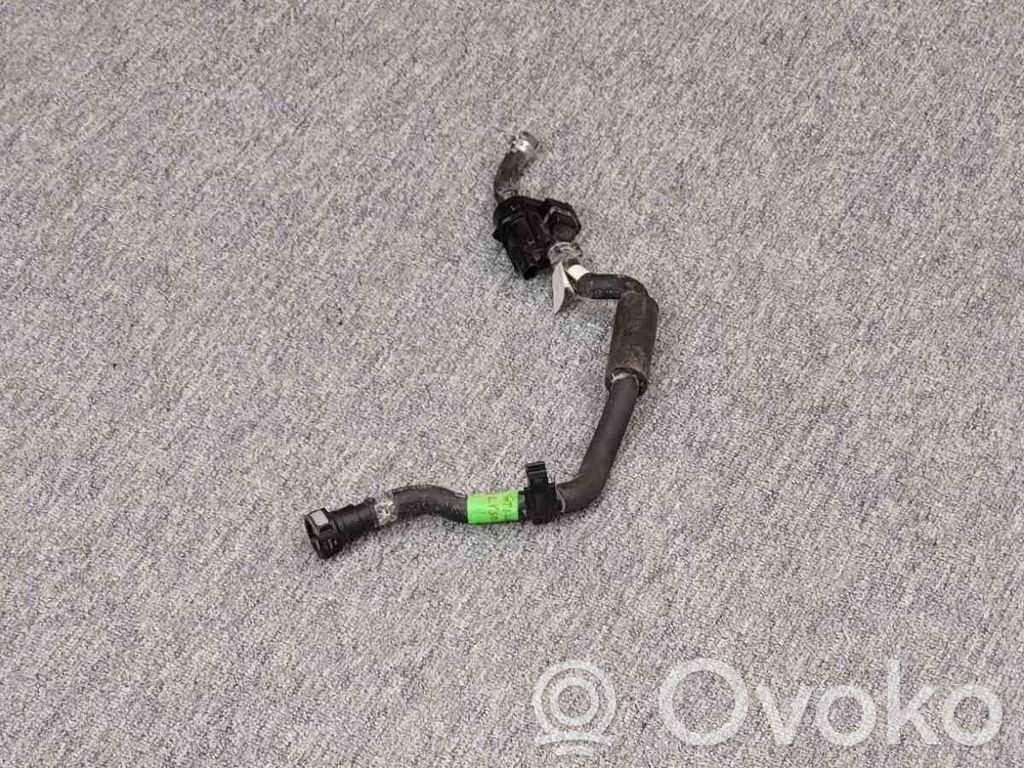Volkswagen Golf VII Other engine bay part 