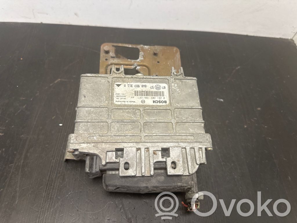 Volkswagen Vento Engine control unit/module 