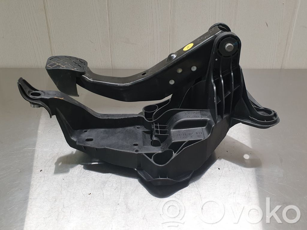 Volkswagen Polo V 6R Brake pedal 