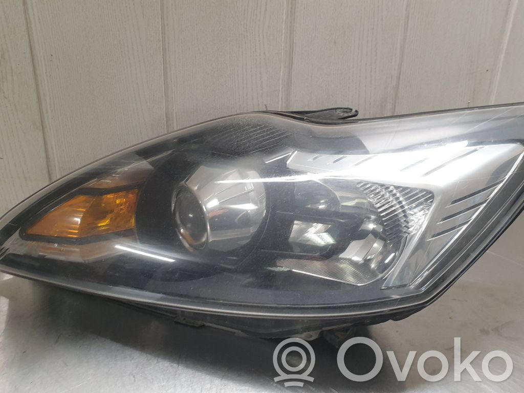 Ford Focus Headlight/headlamp 