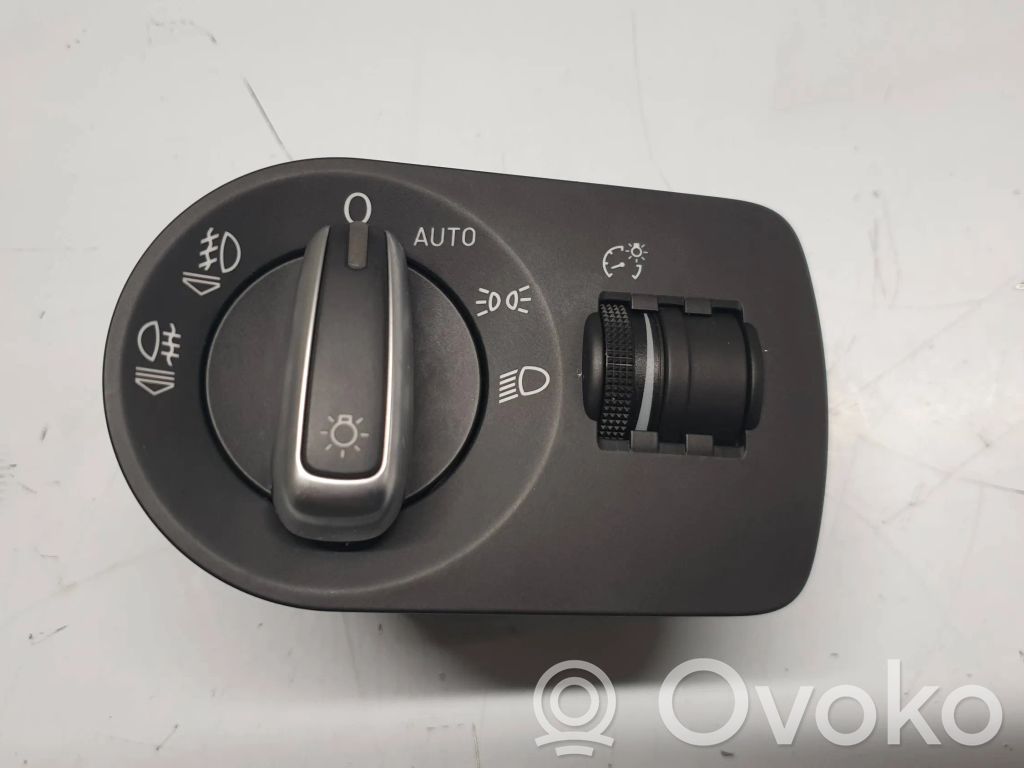 Audi A1 Light switch 