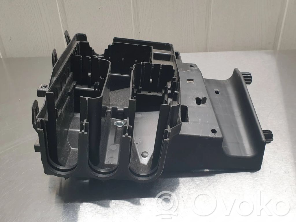Opel Astra K Juego de caja de fusibles 