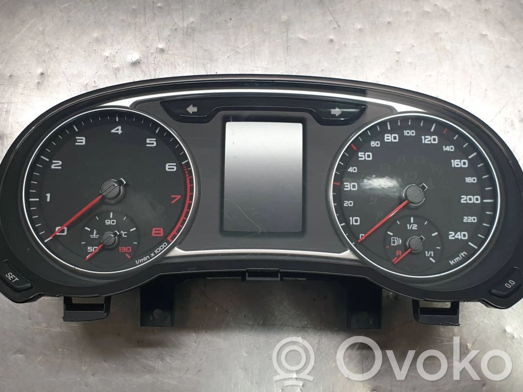 Audi A1 Speedometer (instrument cluster) 