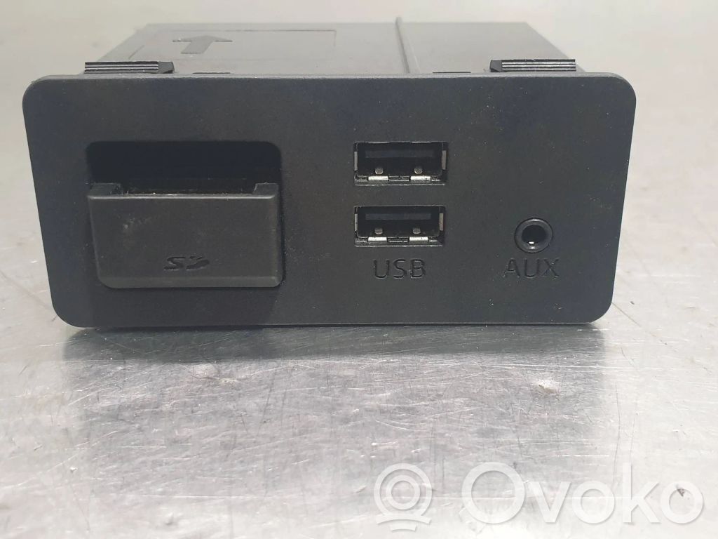 Mazda CX-3 Enchufe conector USB 
