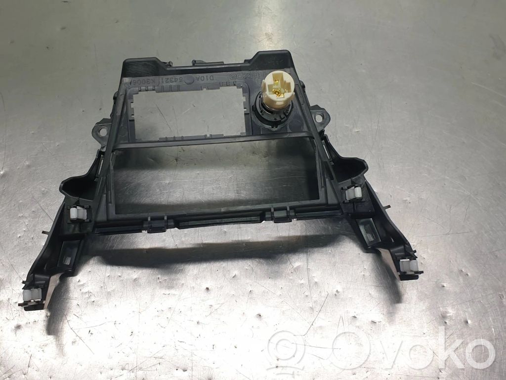 Otros repuestos del interior   D10A64321
