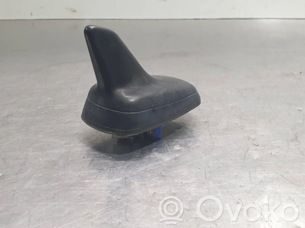 Audi A3 S3 8V GPS-pystyantenni 