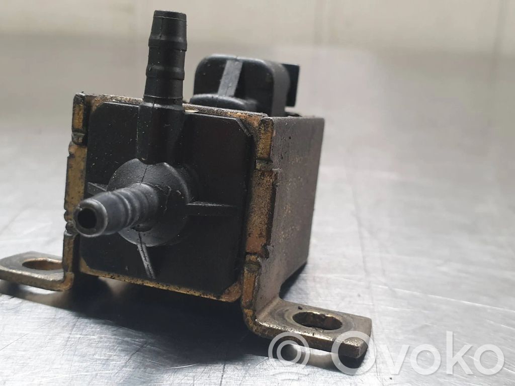 Mercedes-Benz S W140 Turbo solenoid valve 