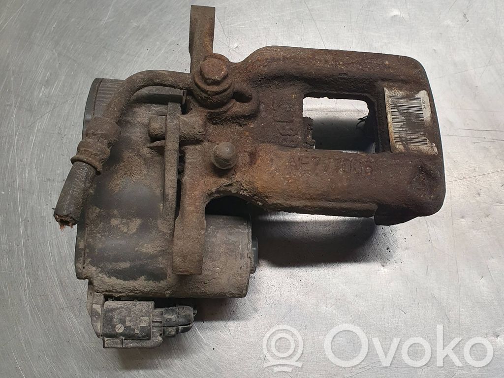 Peugeot Partner III Rear brake caliper 