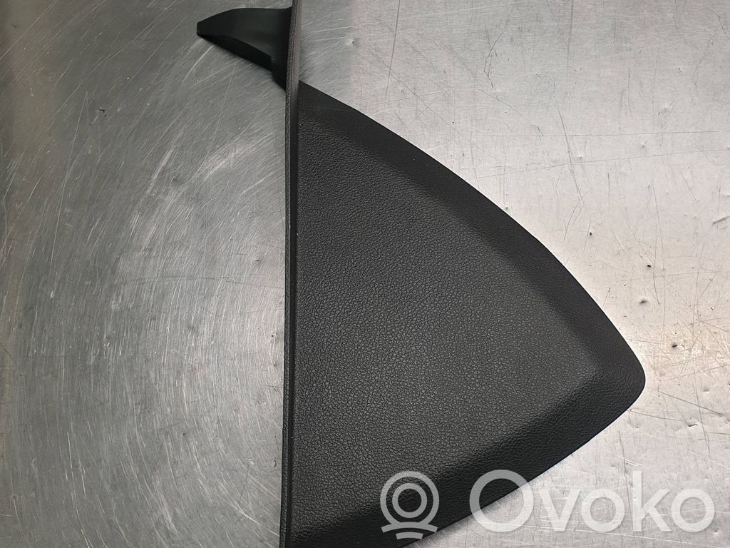 Ford Focus Moldura del extremo lateral de panel 