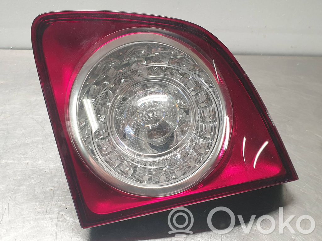Volkswagen Golf Plus Lampy tylnej klapy bagażnika 