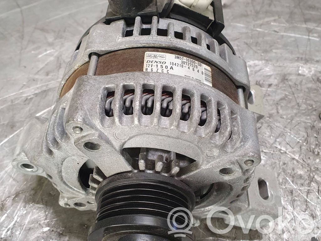 Alternator   1042104640