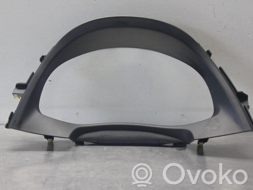 Toyota Auris E180 Moldura del panel 
