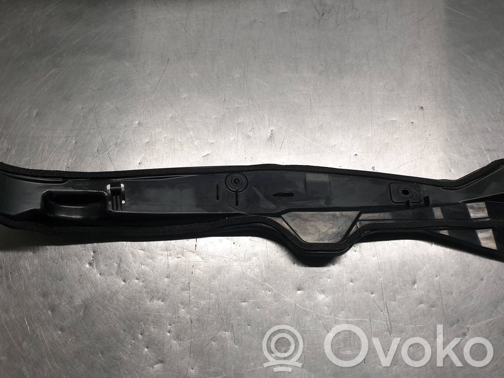 Toyota Auris E180 Fender end trim 