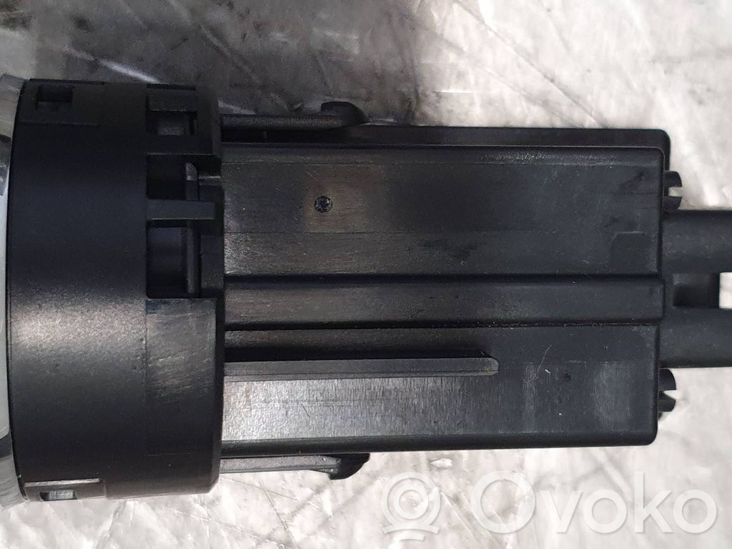Engine start stop button switch   CCAB10LP2210T1,2010DJ2910
