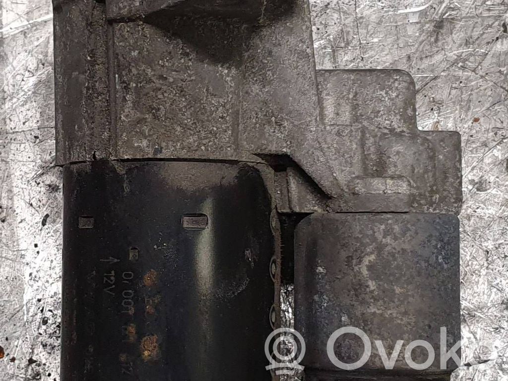 Volkswagen Golf V Starter motor 