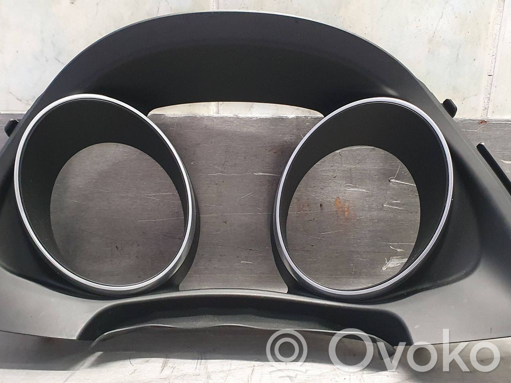 Toyota Auris E180 Moldura del panel 