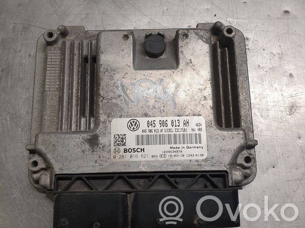 Skoda Fabia Mk2 (5J) Engine control unit/module 