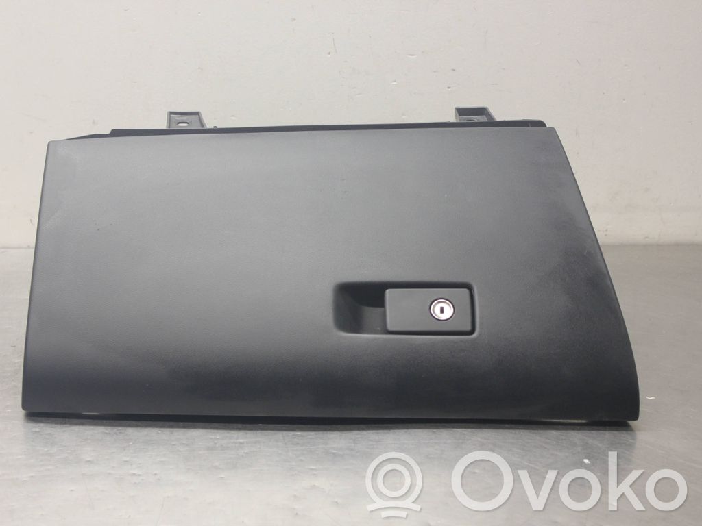 Volvo S60 Daiktadėžė 